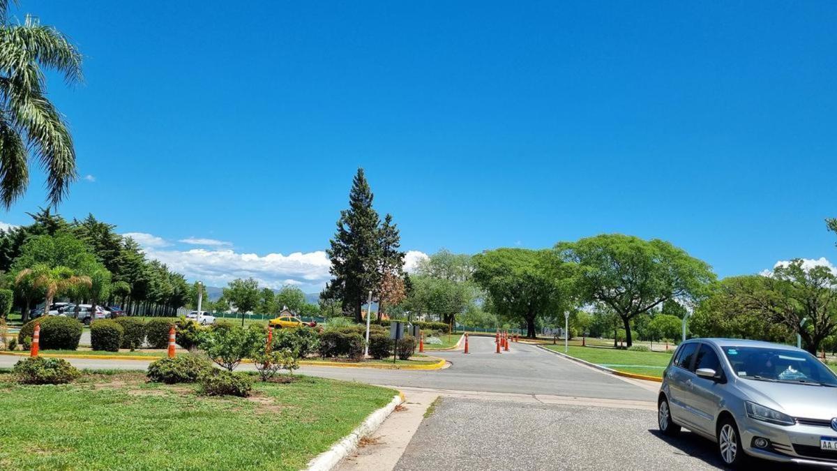 Departamento Temporario - Barrio San Isidro Villa Allende Eksteriør billede